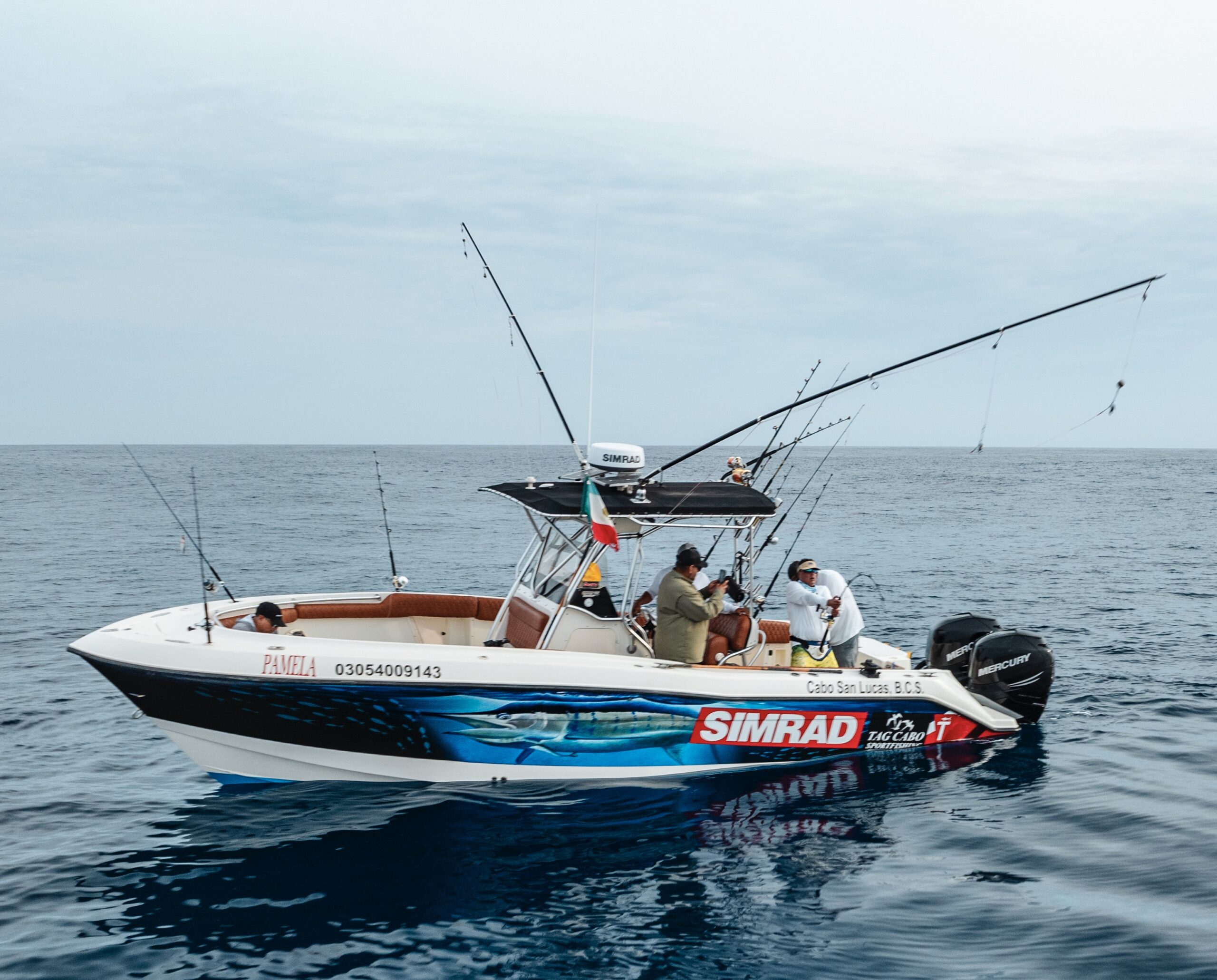 Panga and Center Consoles fishing in Los Cabos